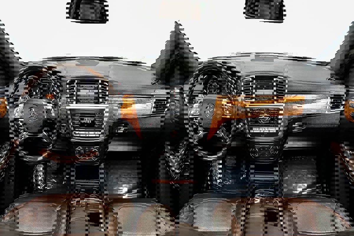 Used 2014 Mercedes-Benz GL 450 4MATIC image 12