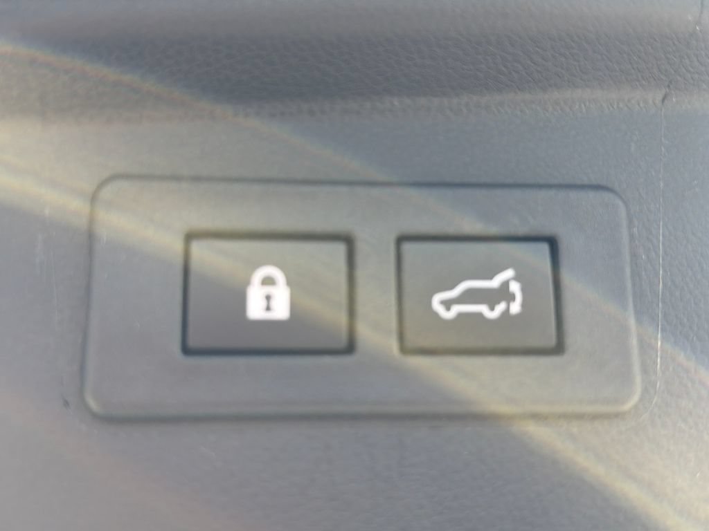 Certified 2023 Subaru Outback Limited AWD/4WD image 31