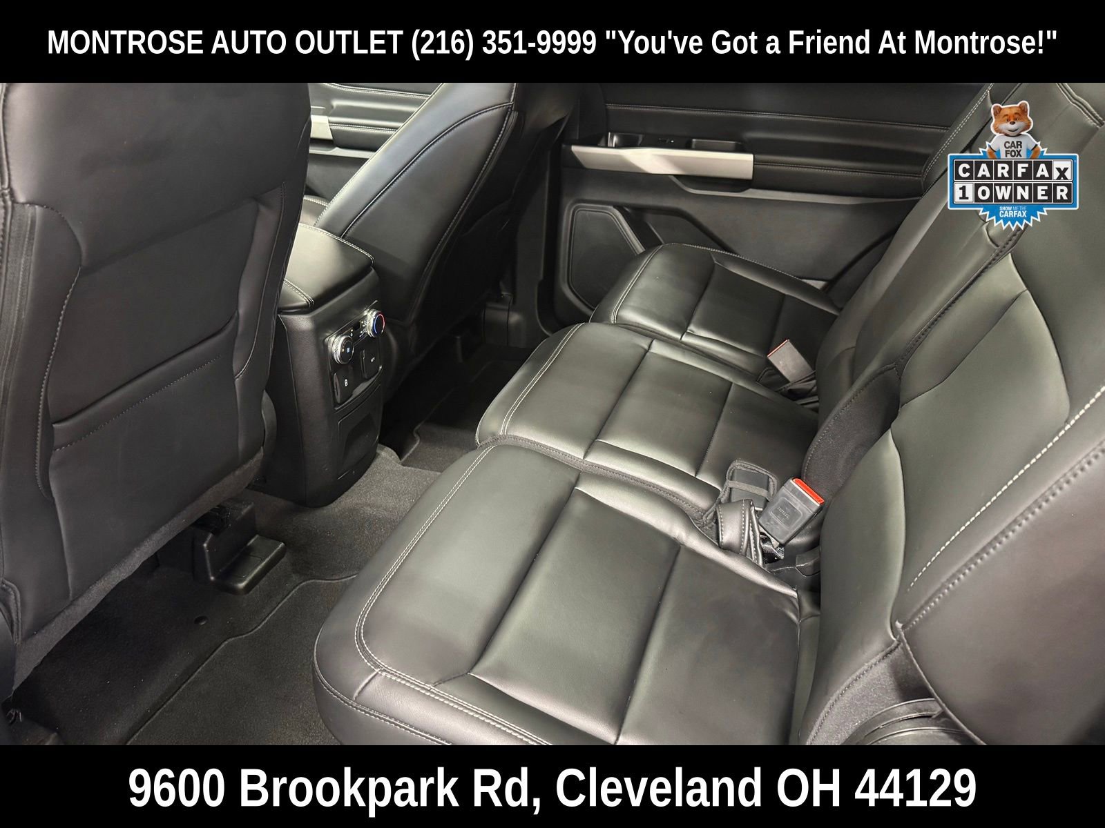 Used 2022 Ford Explorer XLT w/ Equipment Group 202A image 34