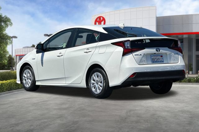 Used 2020 Toyota Prius LE FWD image 6