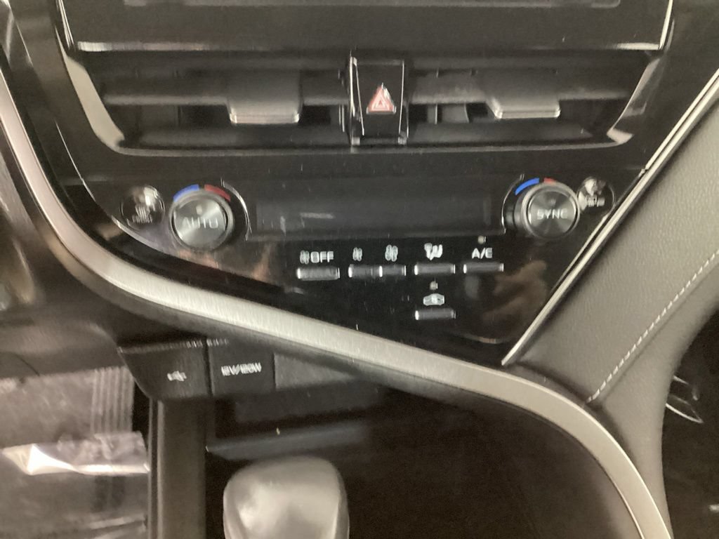 Used 2023 Toyota Camry SE AWD/4WD image 19