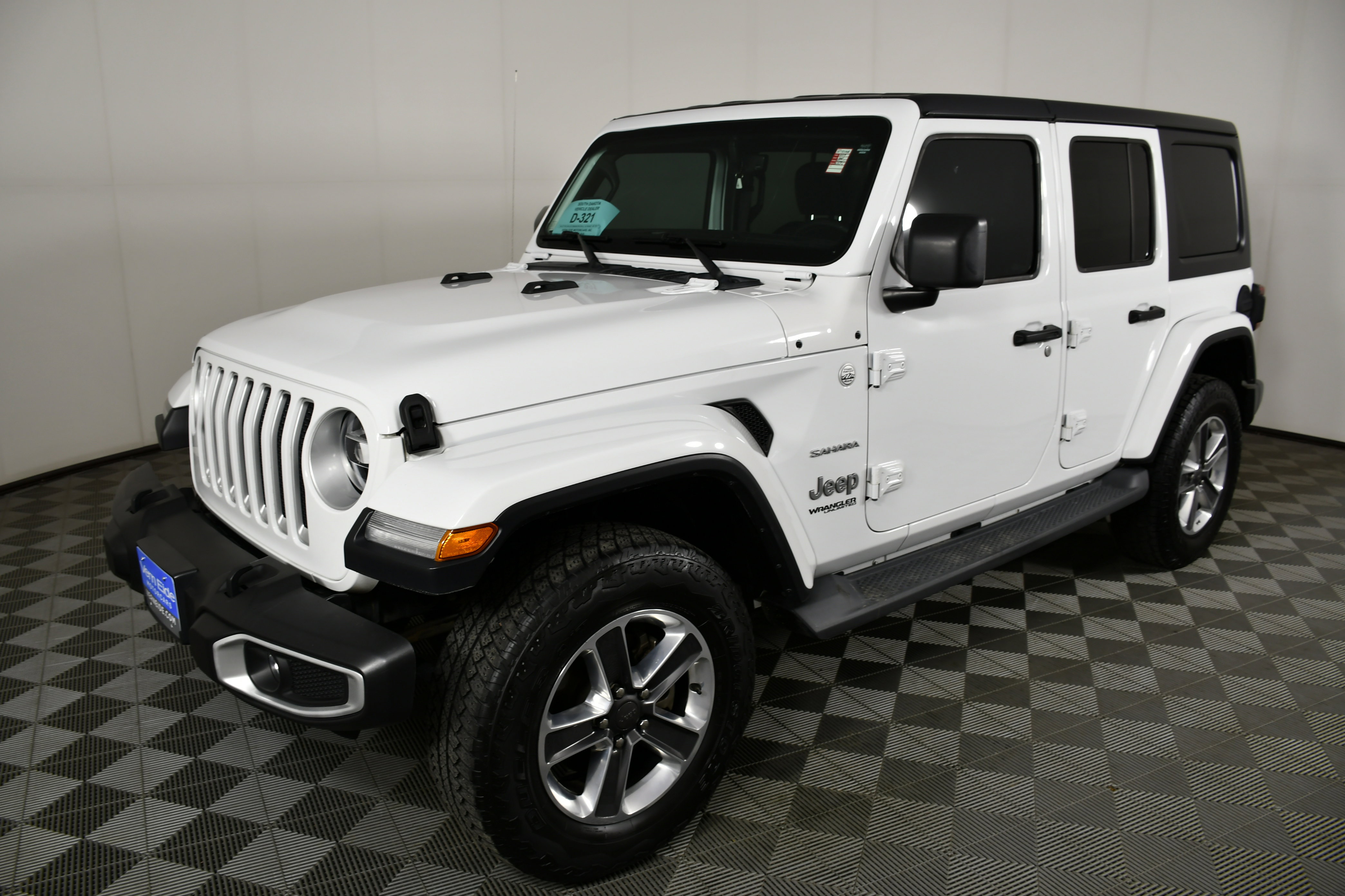 Used 2019 Jeep Wrangler Unlimited Sahara image 10