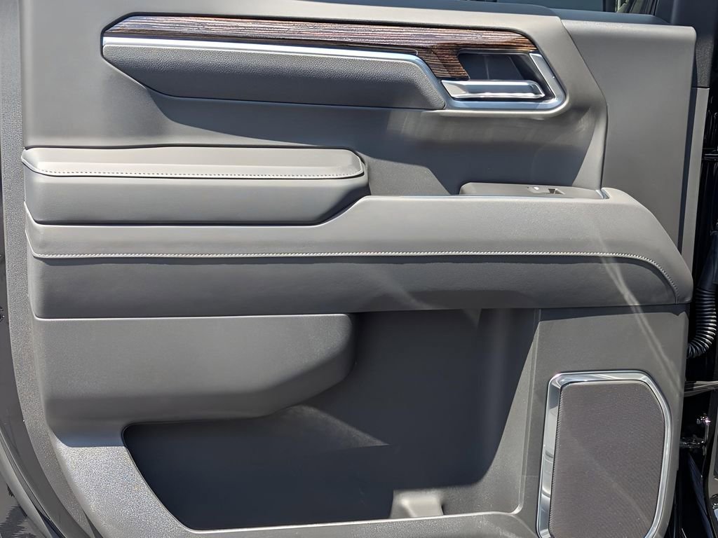 New 2026 GMC Sierra 1500 Elevation image 12