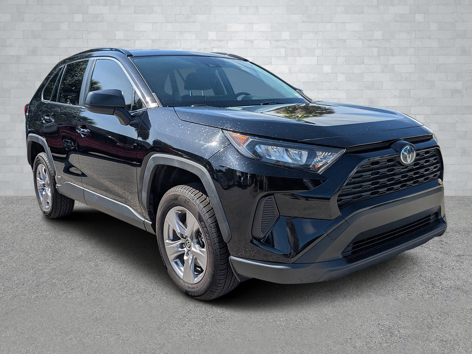 Used 2022 Toyota RAV4 LE