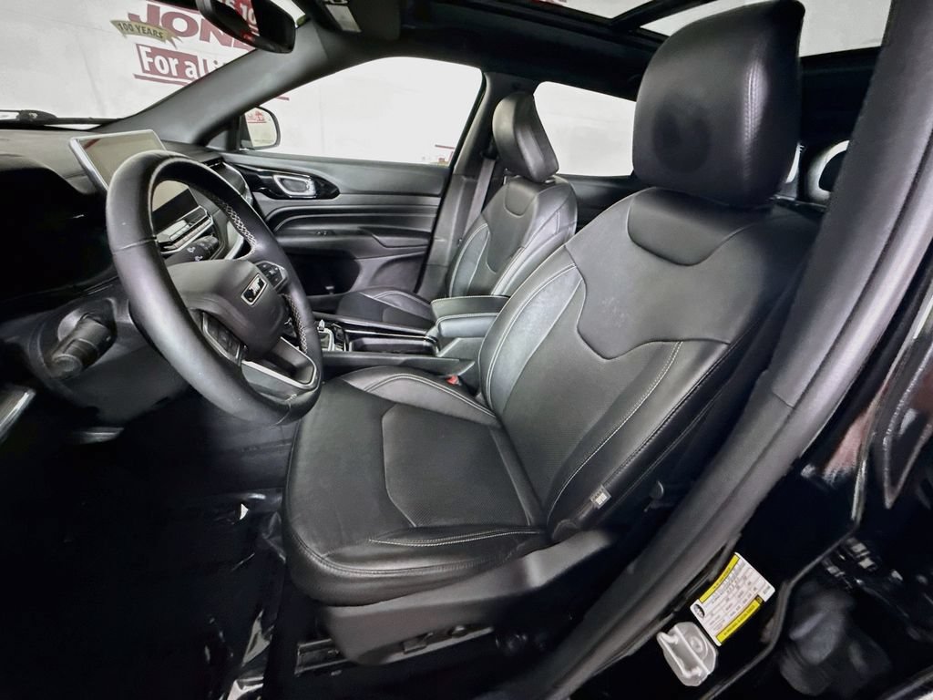 Used 2022 Jeep Compass High Altitude AWD/4WD image 28