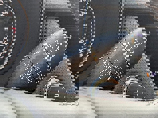 New 2025 Cadillac XT6 Luxury image 32