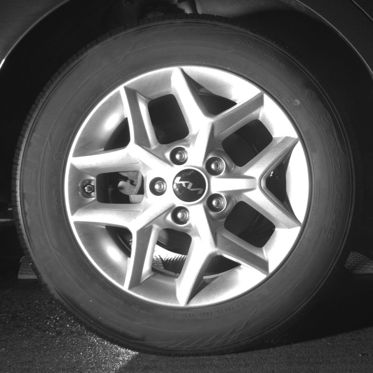 Used 2025 Kia Soul LX w/ LX Technology Package image 12