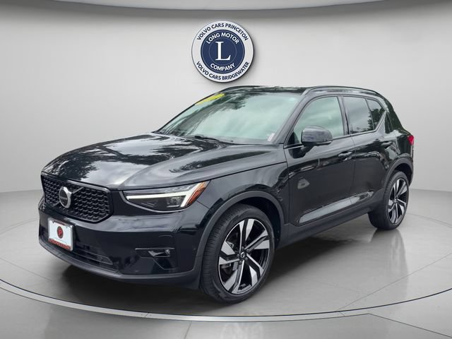 Certified 2023 Volvo XC40 B5 Ultimate w/ Protection Package Premier