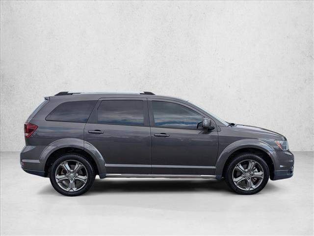 Used 2017 Dodge Journey Crossroad w/ Popular Equipment Group FWD image 4