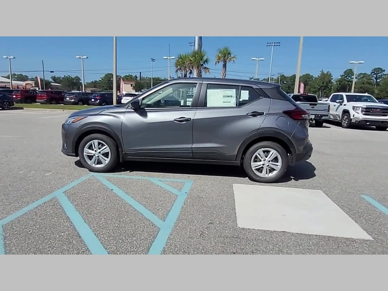 New 2025 Nissan Kicks Play S image 26