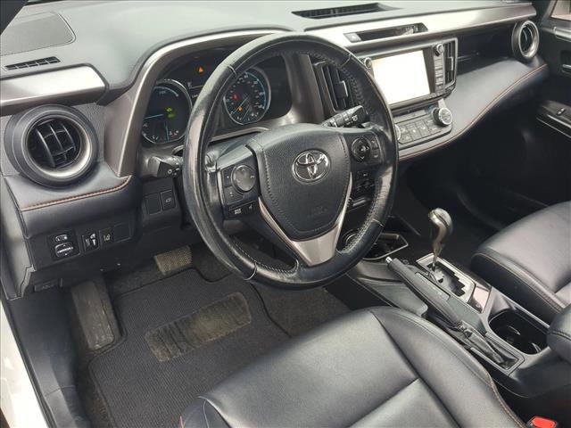 Used 2018 Toyota RAV4 SE AWD/4WD image 18