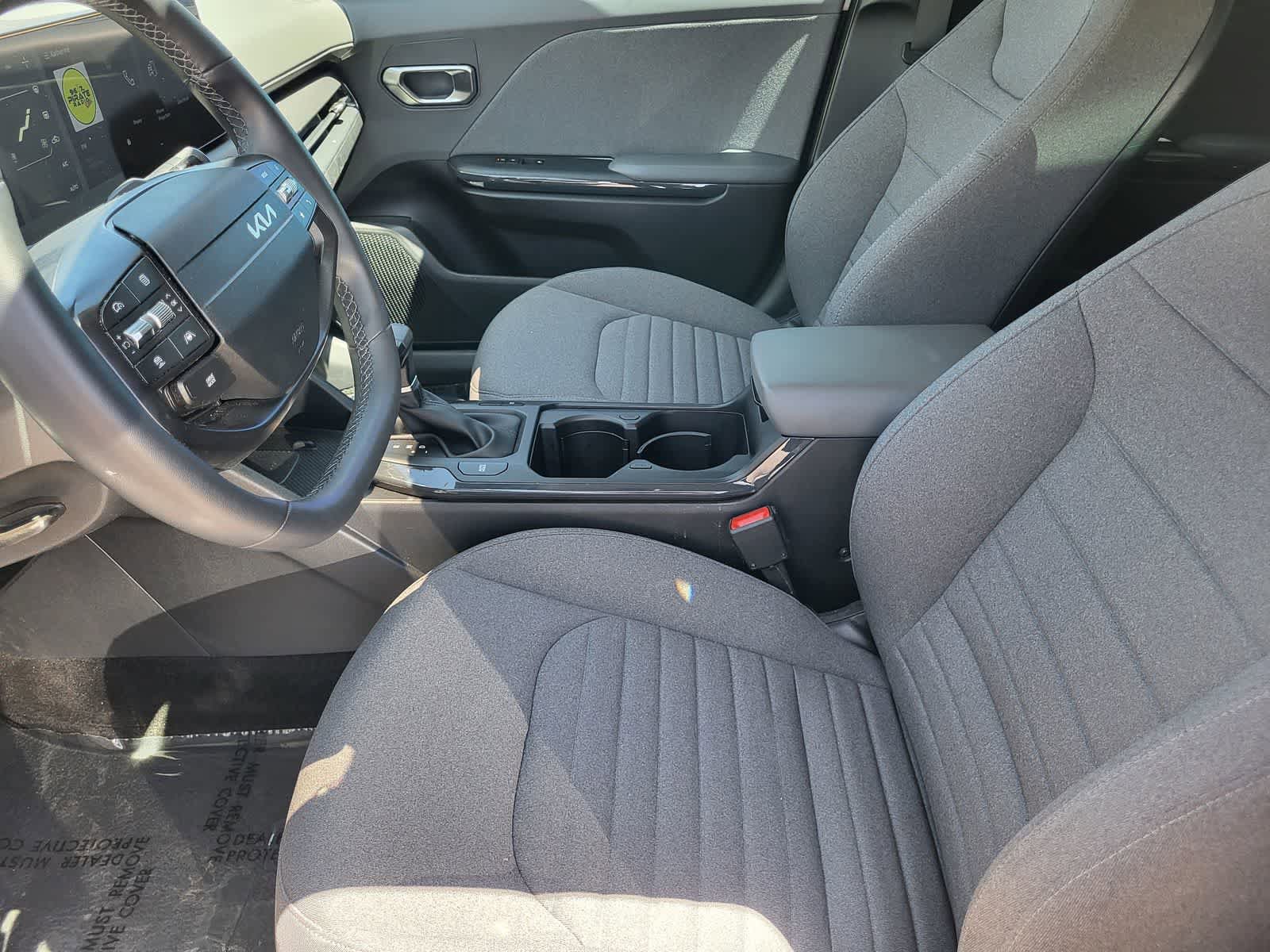 Used 2025 Kia K4 EX FWD image 24