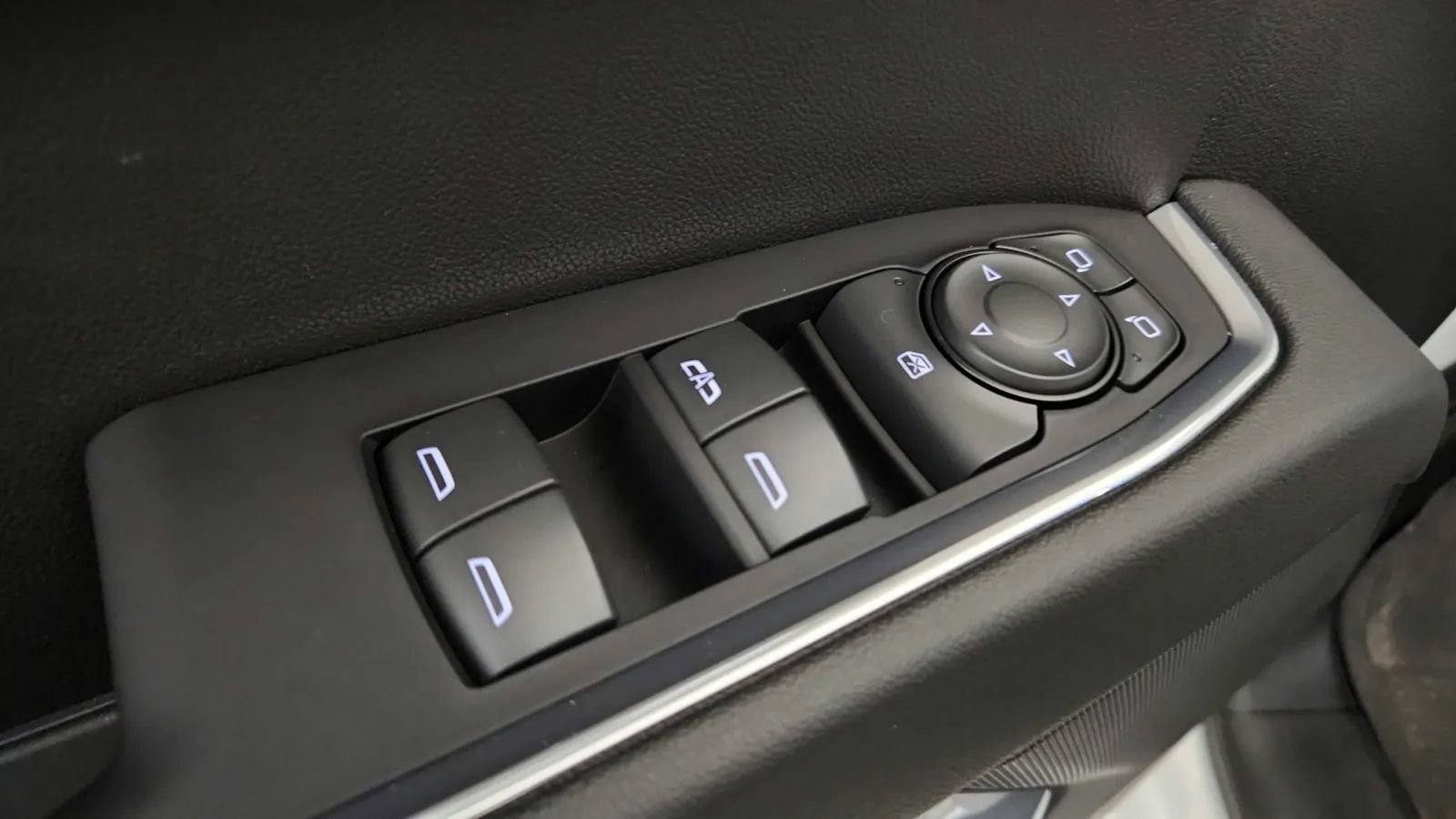 Used 2022 Chevrolet Silverado 1500 LT image 23