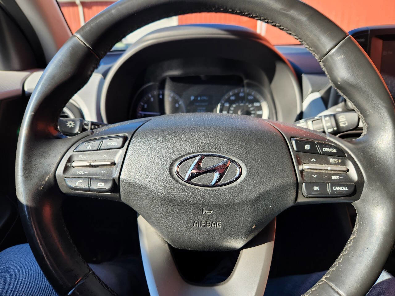 Used 2019 Hyundai Kona Limited image 27