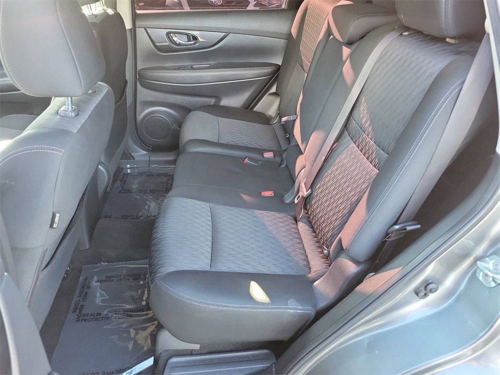 Used 2018 Nissan Rogue SV w/ Premium Package image 21