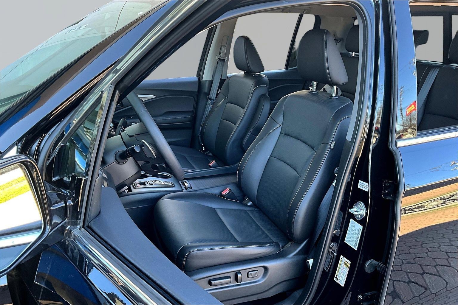 Used 2023 Honda Ridgeline RTL-E image 22