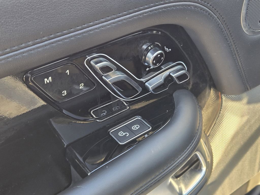 Used 2018 Land Rover Range Rover Long Wheelbase Supercharged image 28