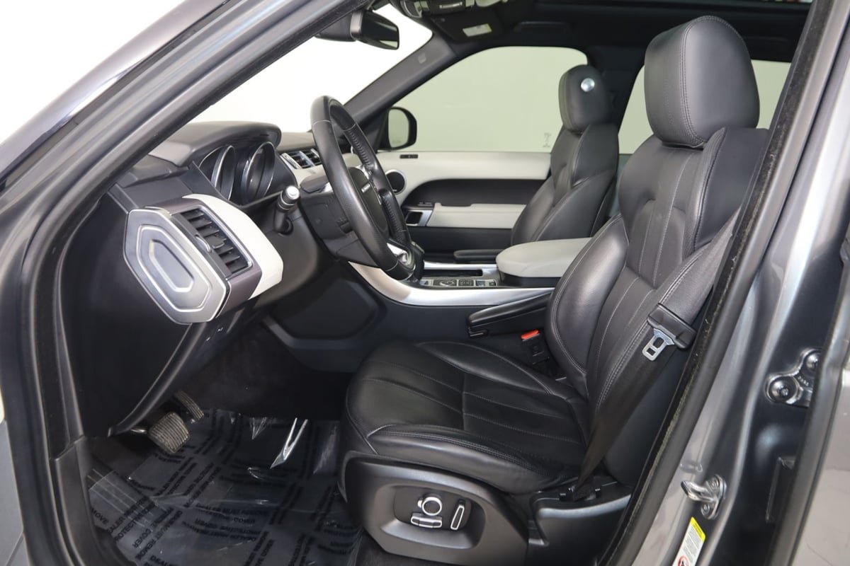 Used 2016 Land Rover Range Rover Sport HSE AWD/4WD image 12