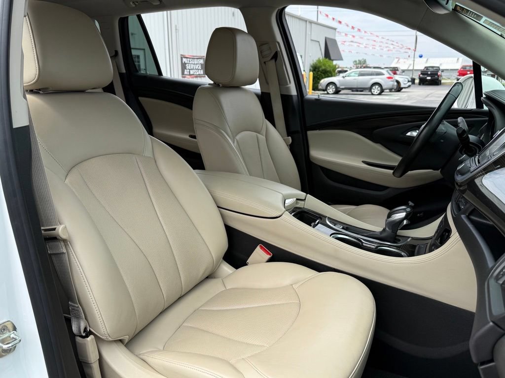 Used 2020 Buick Envision Essence FWD image 26