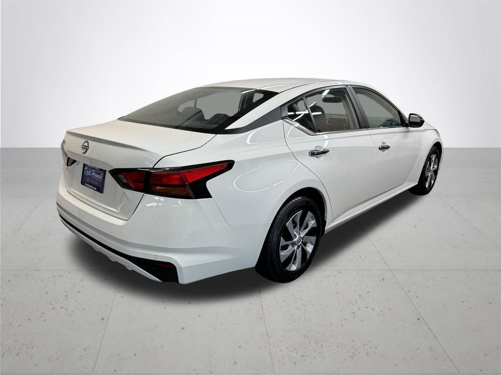 Used 2024 Nissan Altima 2.5 S FWD image 7