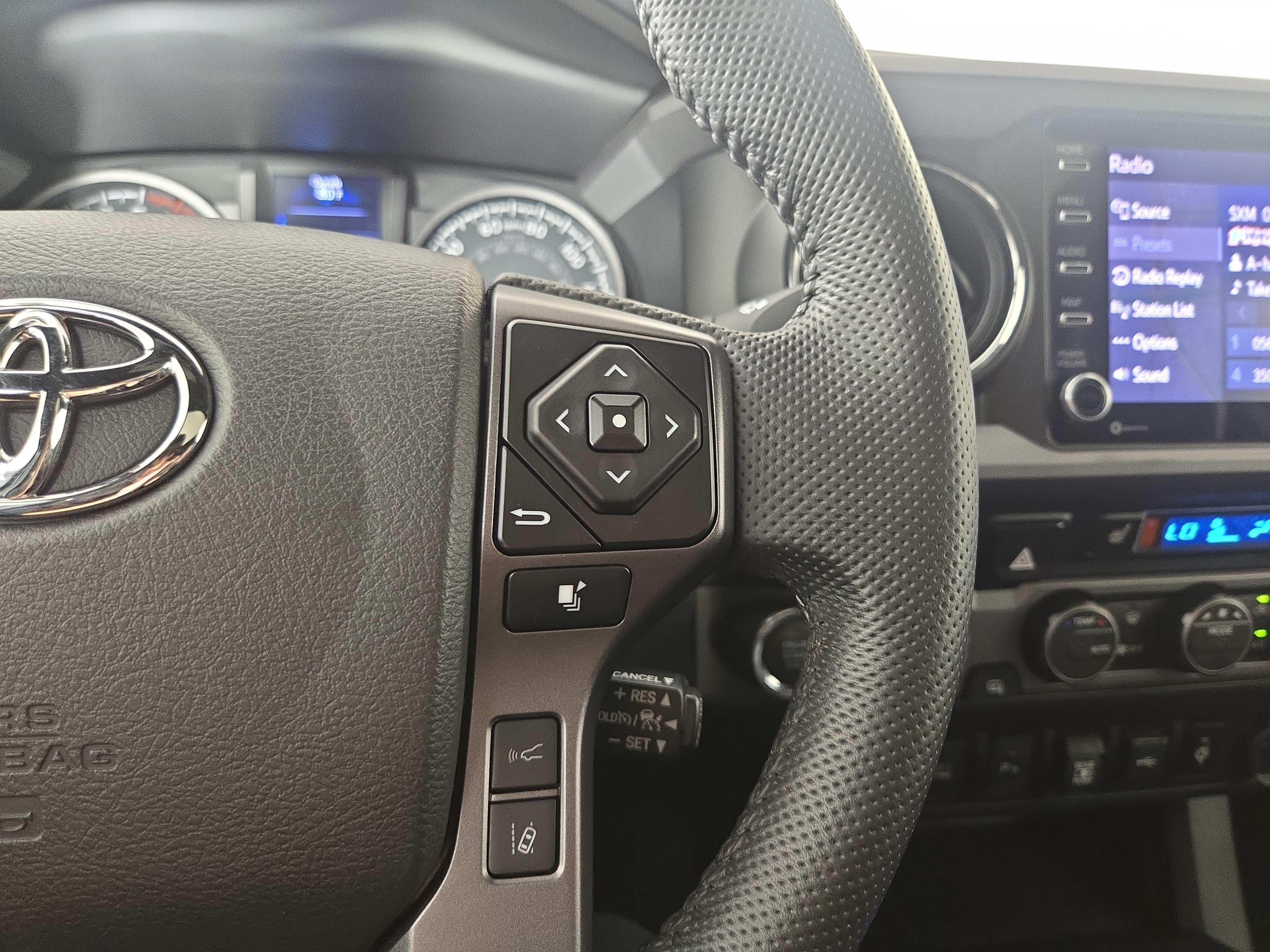 Used 2023 Toyota Tacoma TRD Pro AWD/4WD image 17