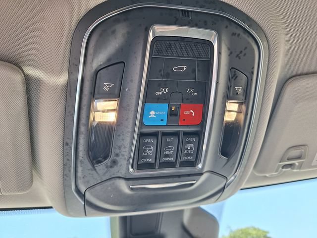 Used 2023 Jeep Grand Cherokee L Limited w/ Trailer Tow Group (B) AWD/4WD image 28