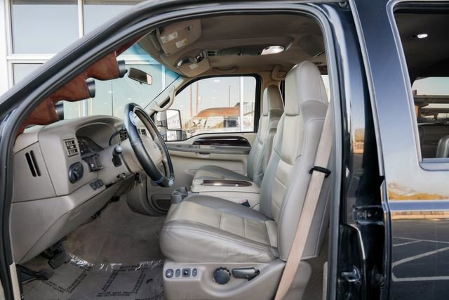 Used 2002 Ford Excursion Limited AWD/4WD image 22