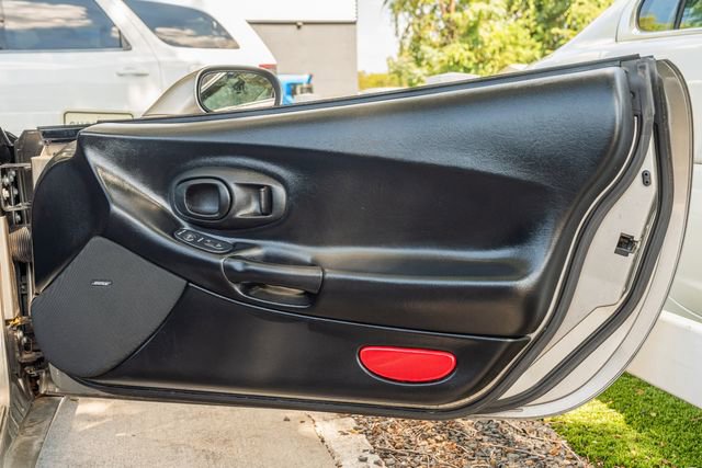 Used 2002 Chevrolet Corvette Convertible w/ Preferred Equipment Group2 image 30