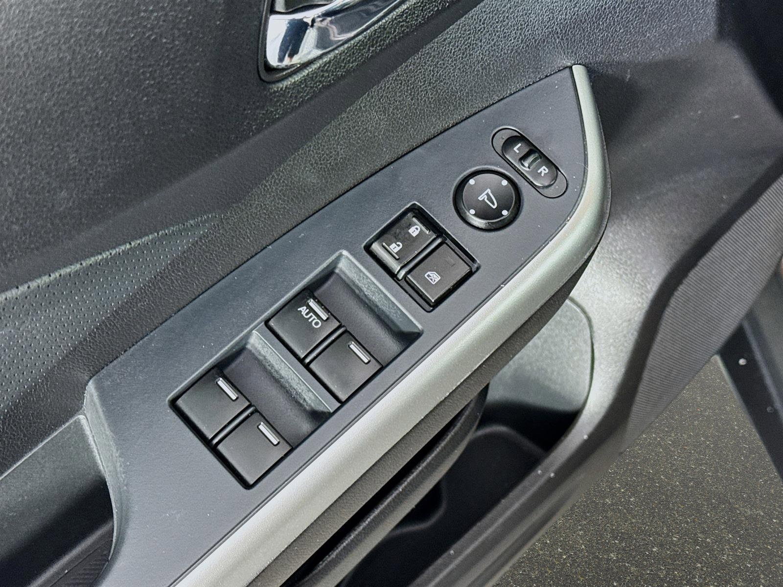 Used 2016 Honda CR-V Touring image 19