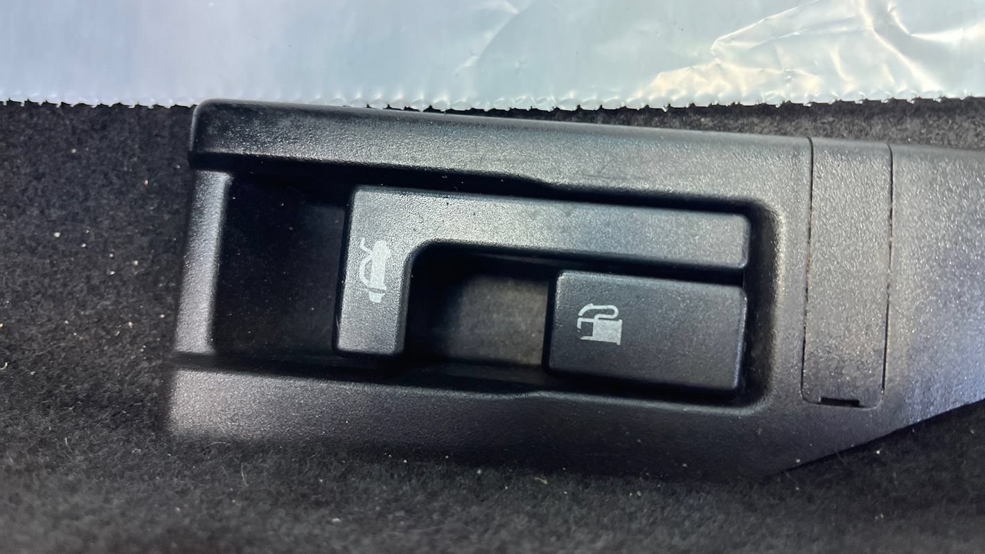 Used 2018 Subaru Impreza 2.0i Premium AWD/4WD image 23
