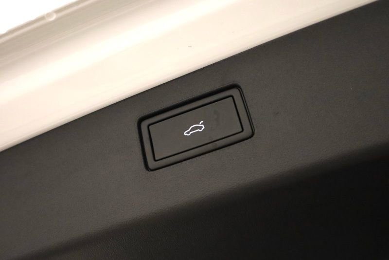 New 2026 Volkswagen Tiguan SE R-Line image 36