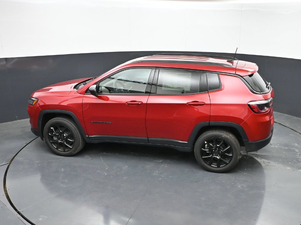 New 2026 Jeep Compass Latitude AWD/4WD image 41