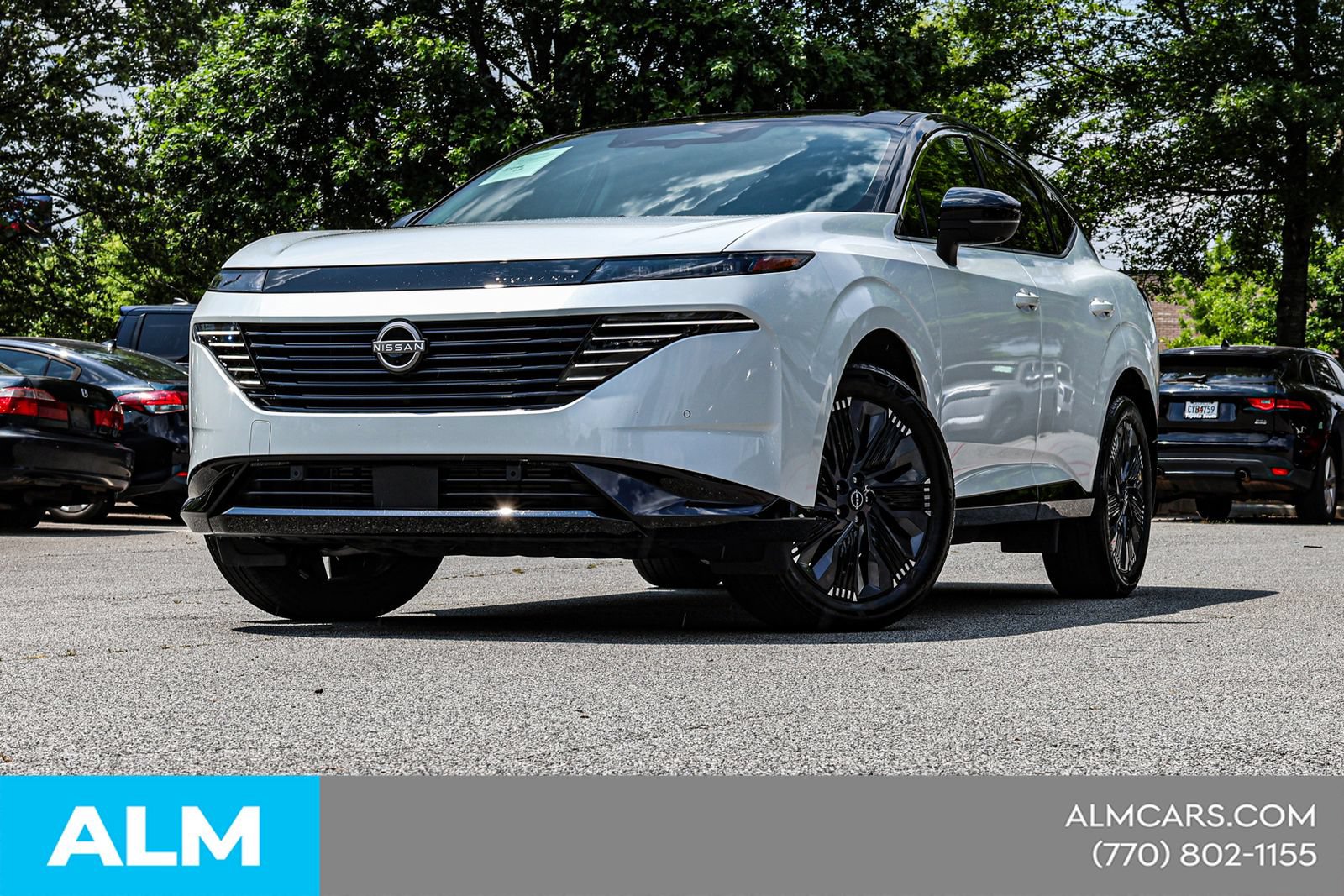 Used 2025 Nissan Murano Platinum w/ Cargo Package AWD/4WD image 2