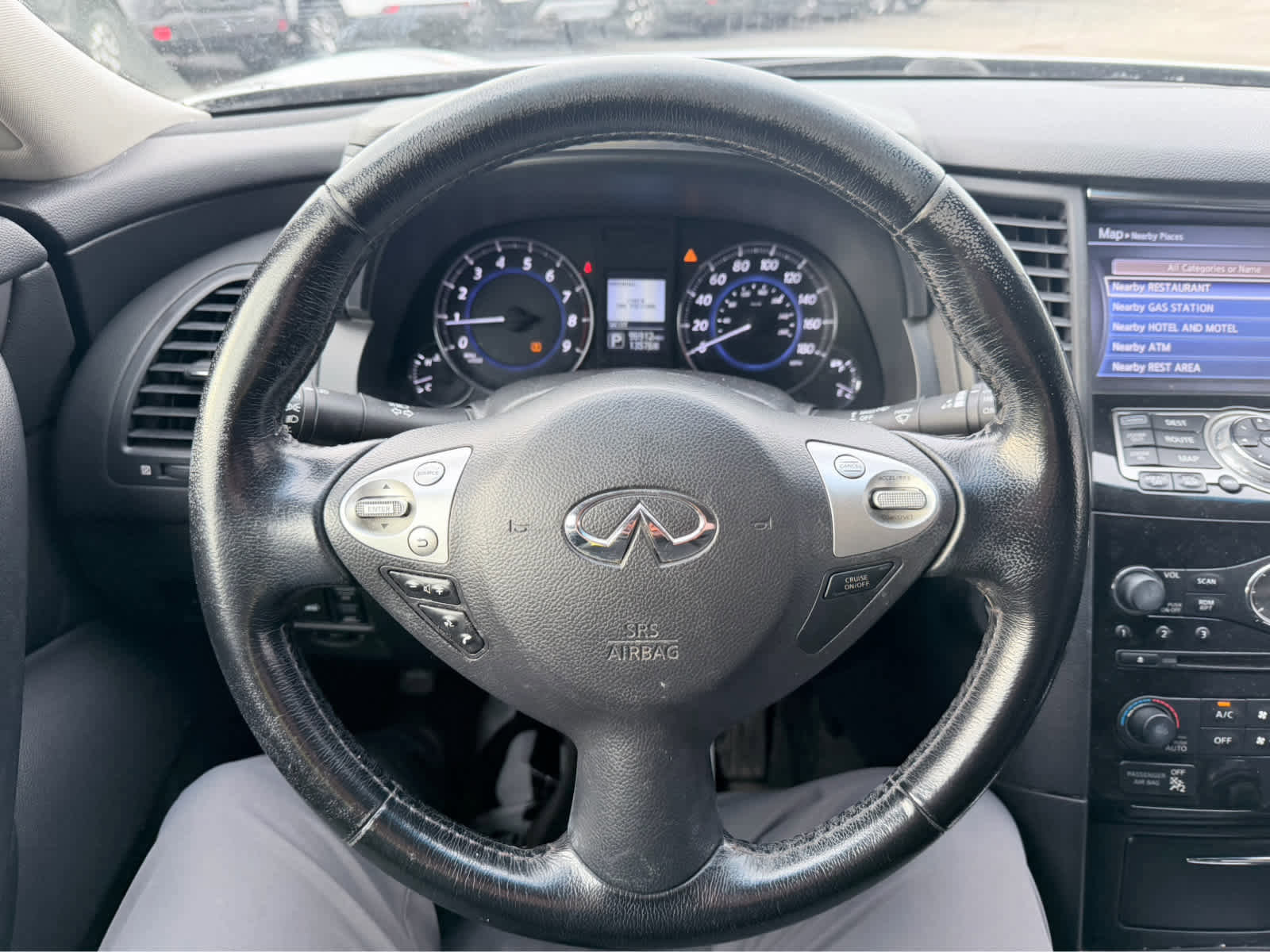 Used 2017 INFINITI QX70 AWD w/ Premium Package image 20