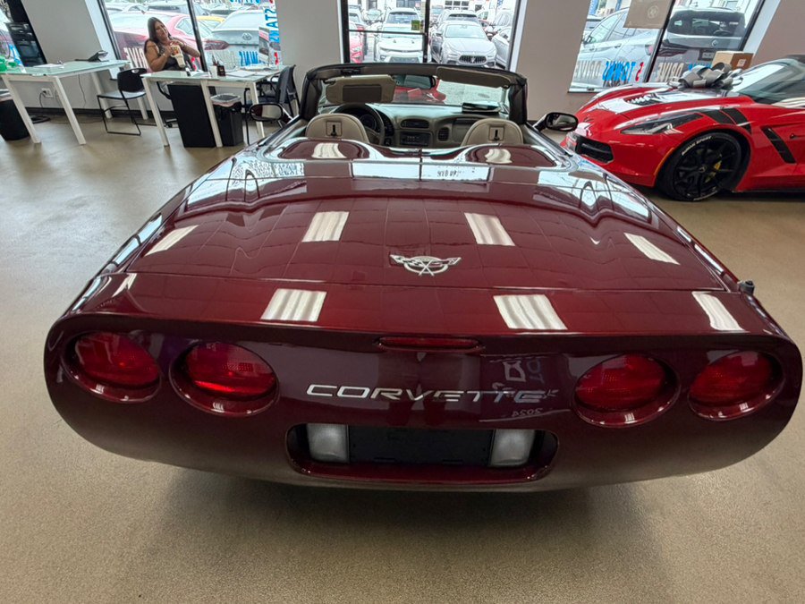 Used 2003 Chevrolet Corvette Convertible w/ Preferred Equipment Group1 RWD image 20