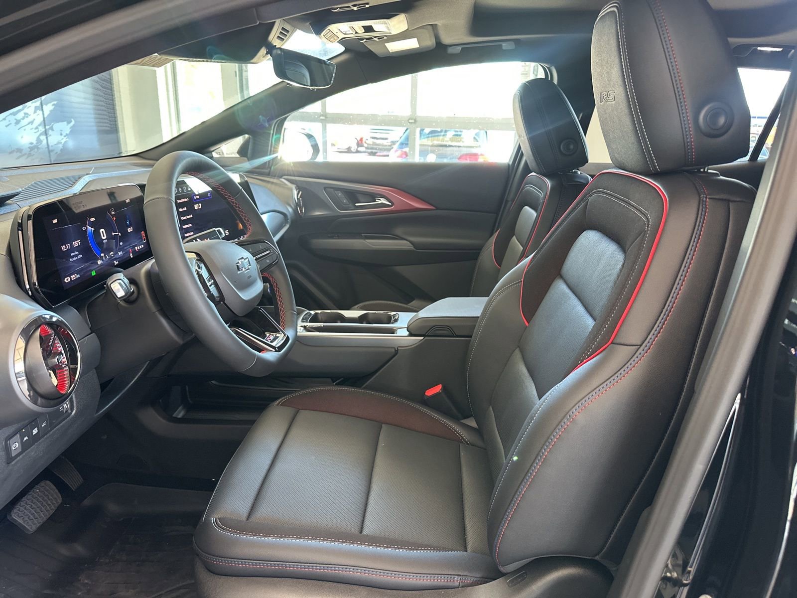 New 2025 Chevrolet Equinox EV RS image 17