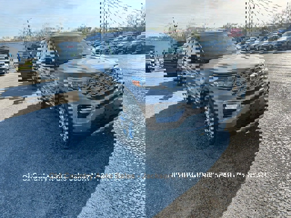 Used 2021 Ford Explorer Limited w/ Equipment Group 301A image 4