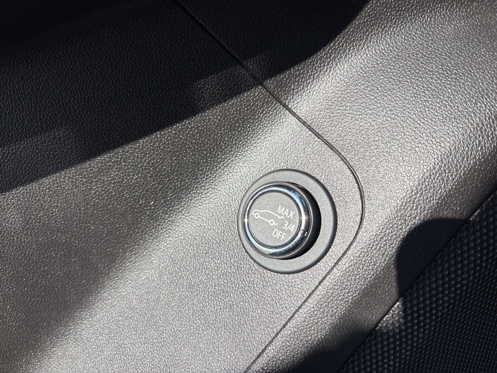 Used 2023 GMC Acadia SLT image 23