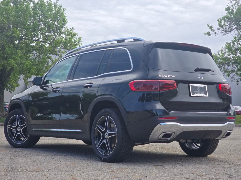 New 2026 Mercedes-Benz GLB 250 4MATIC image 14