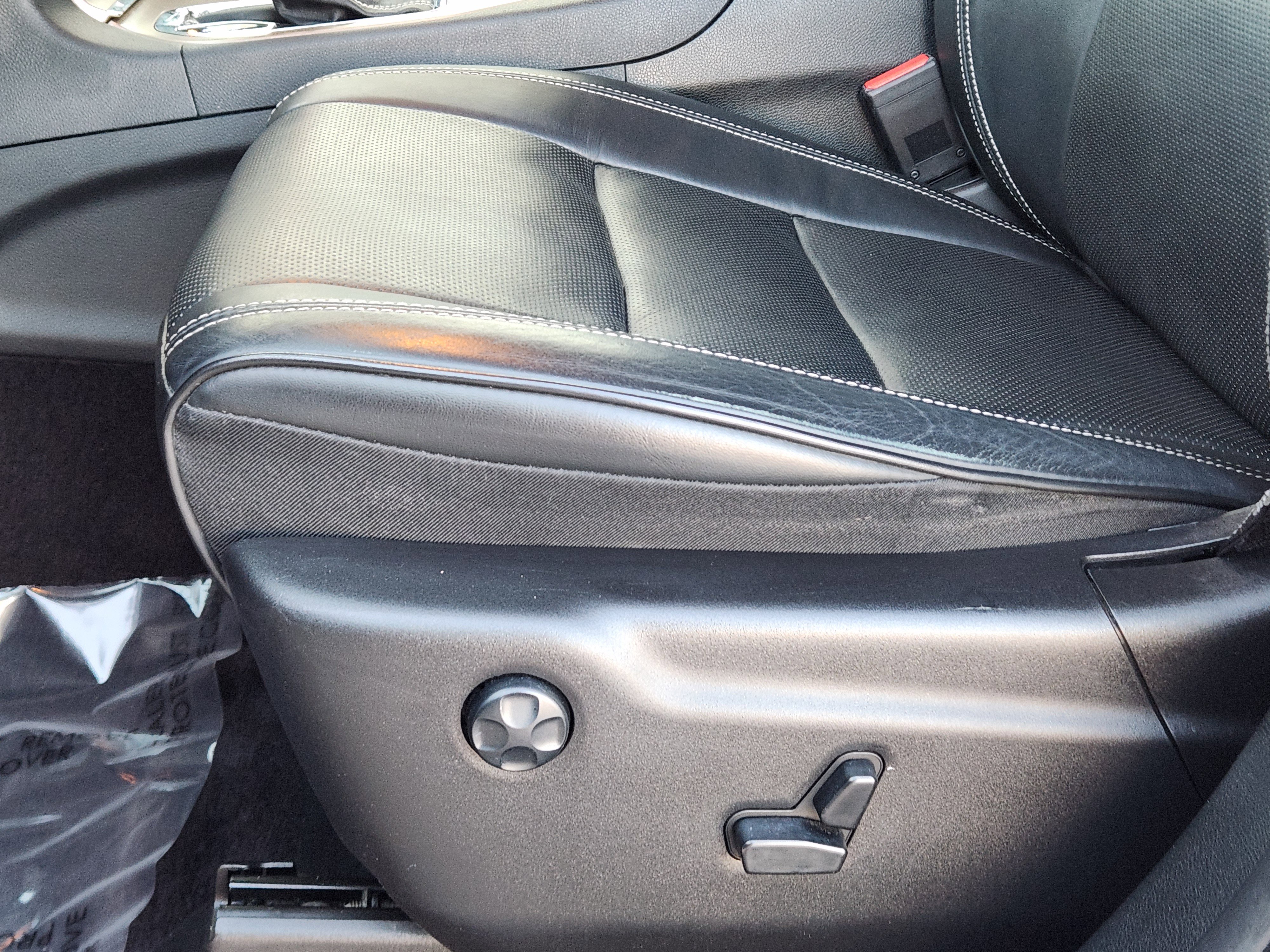 Used 2016 Jeep Grand Cherokee Overland image 23