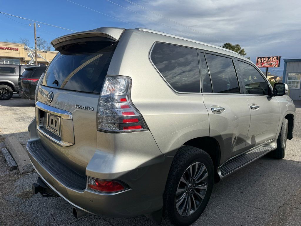 Used 2022 Lexus GX 460 Luxury w/ Off Road Package AWD/4WD image 39