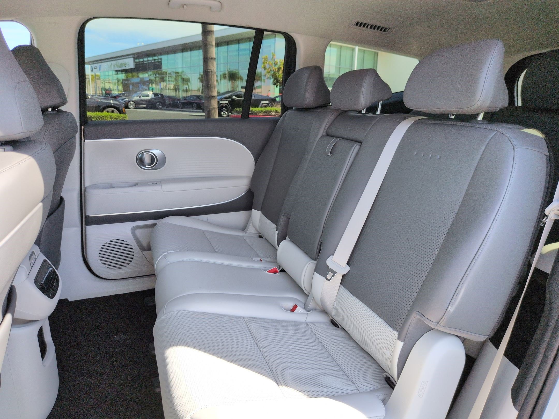 Used 2026 Hyundai Ioniq 9 SEL image 30