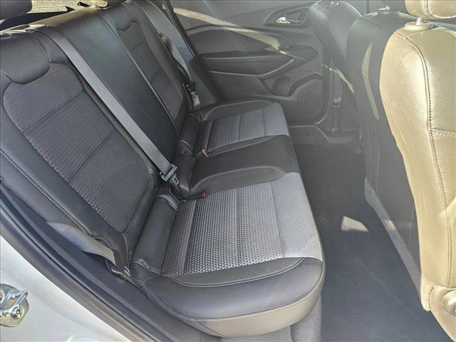 Used 2025 Chevrolet Trax LT image 19