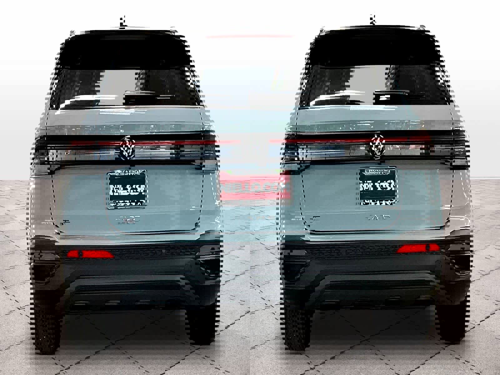 New 2026 Volkswagen Taos SE image 6