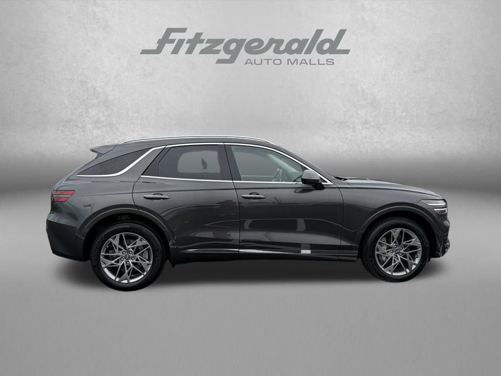 Used 2025 Genesis GV70 2.5T AWD/4WD image 5