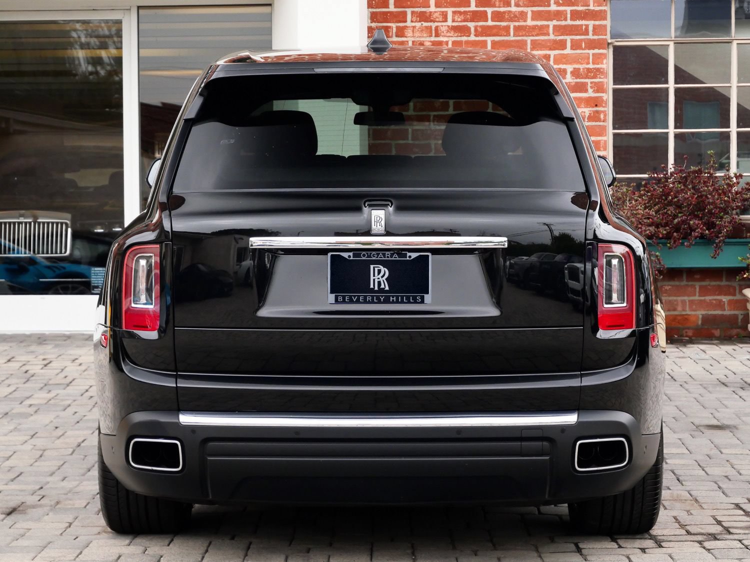 Certified 2023 Rolls-Royce Cullinan AWD/4WD image 30