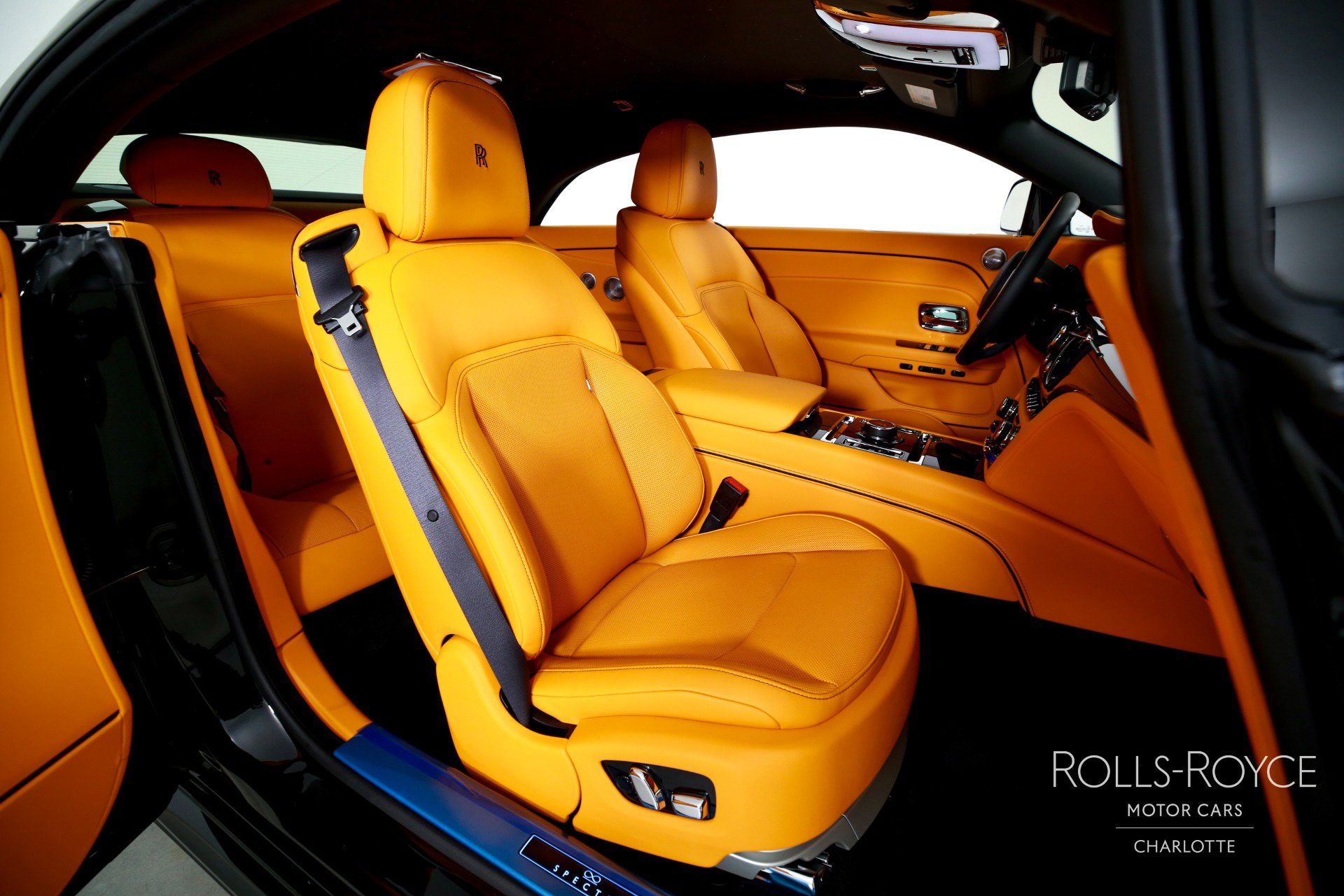 New 2025 Rolls-Royce Spectre Black Badge w/ Spectre Enhancement Package AWD/4WD image 23