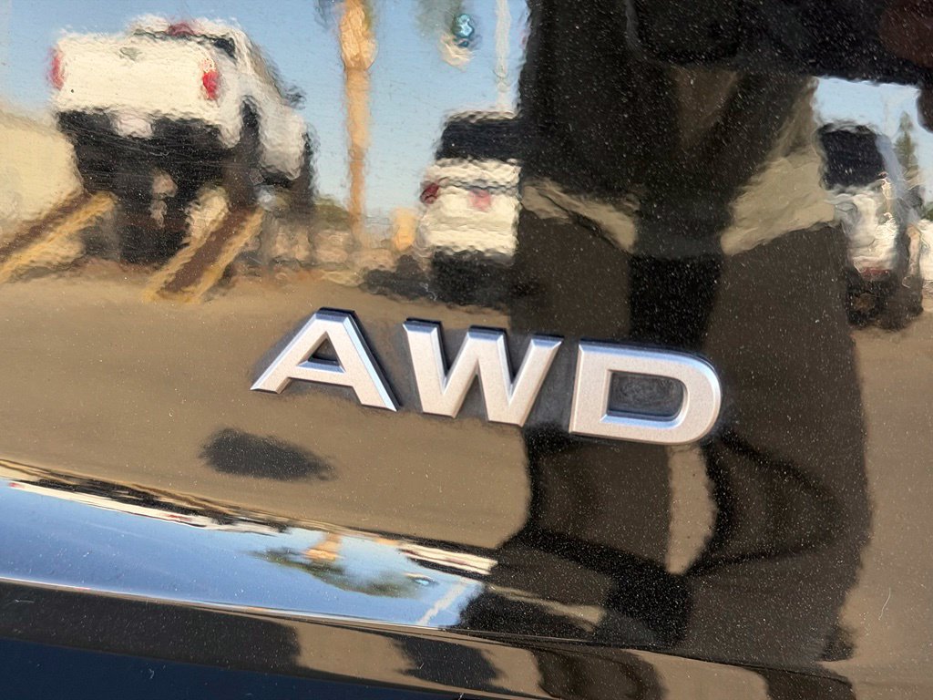 Certified 2025 Nissan Rogue SV AWD/4WD image 8