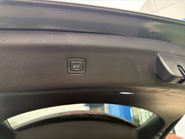 Used 2023 Buick Enclave Essence w/ Experience Buick Package image 12