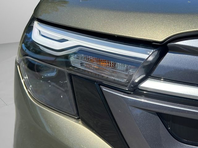 Used 2025 Subaru Forester Premium AWD/4WD image 24